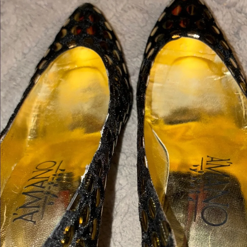 A’MANO Black and Gold Polka Dot Heels - Picture 11 of 11
